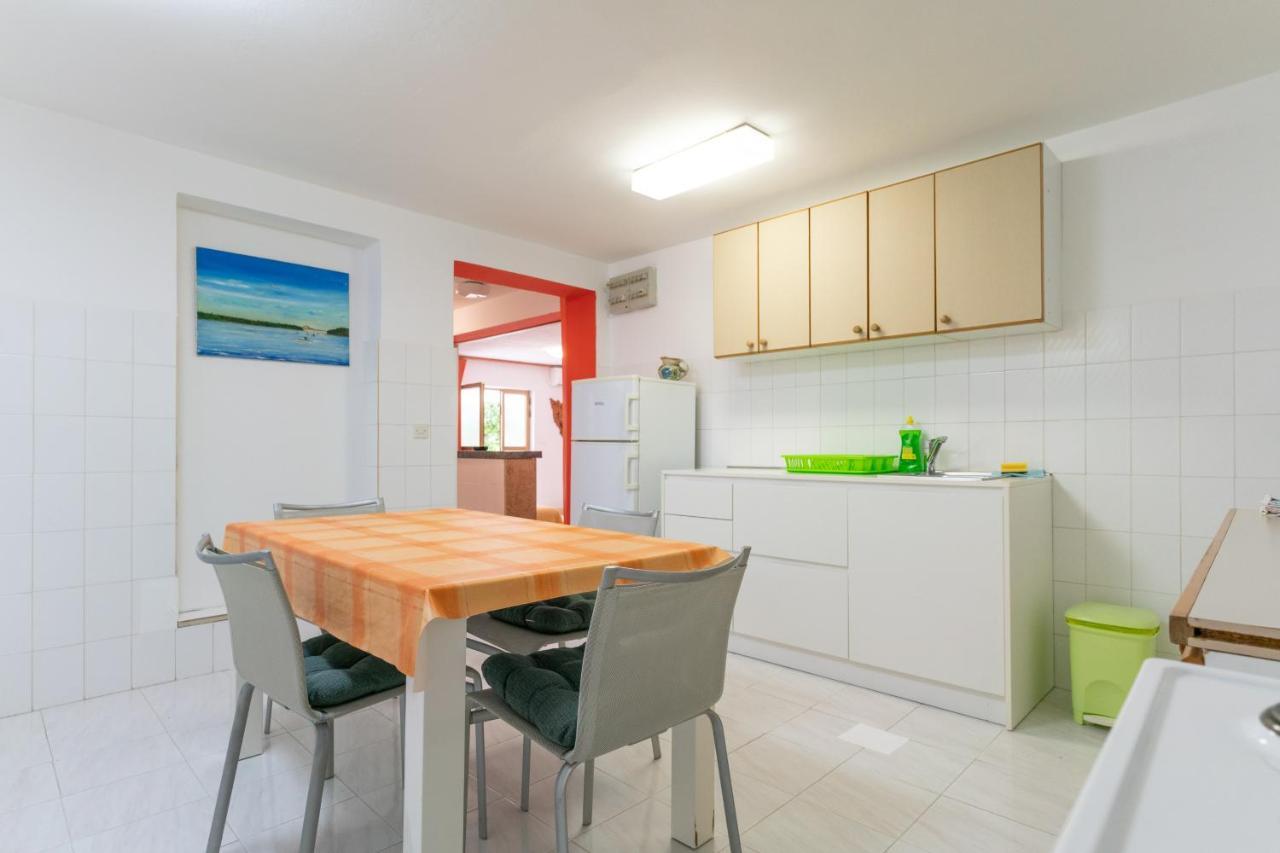 Apartment Milka Ровинь Экстерьер фото