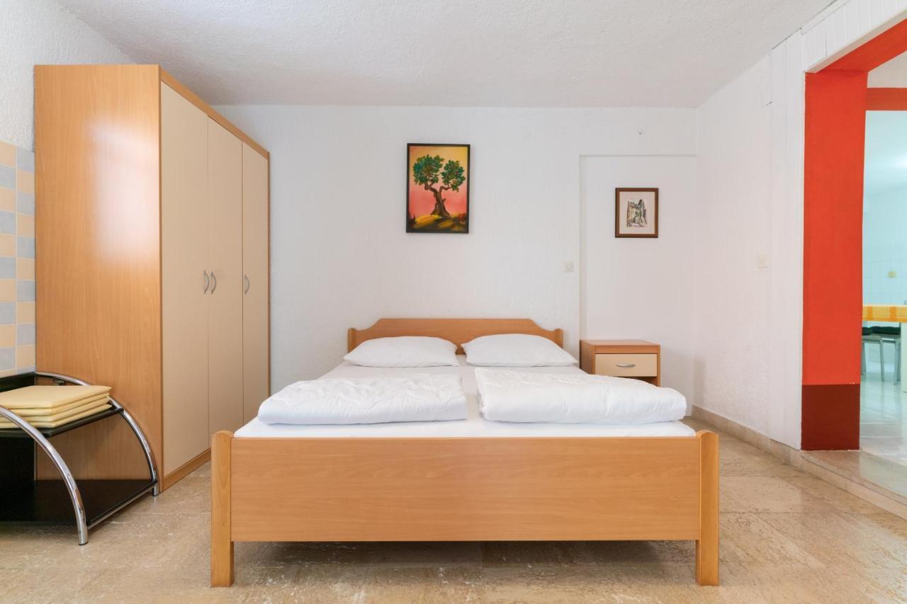 Apartment Milka Ровинь Экстерьер фото